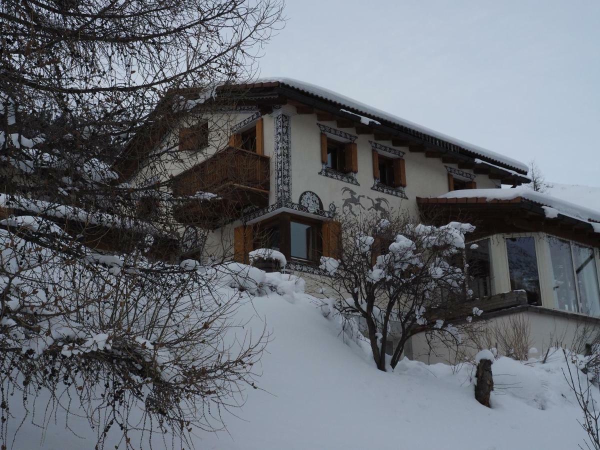 Chesa Sper L'Ovel Brail Apartment Зернез Екстериор снимка